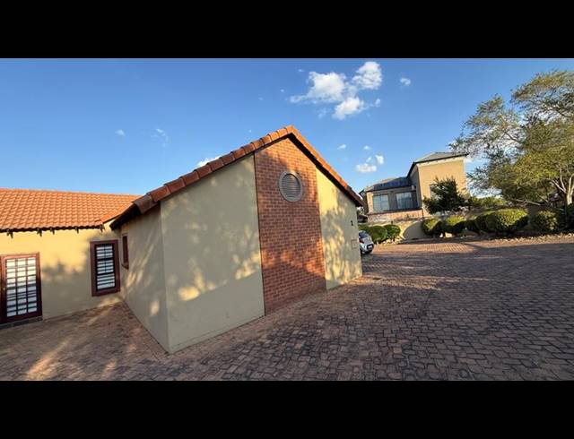 3 BEDROOM PROPERTY TO RENT IN THATCHFIELD ESTATE